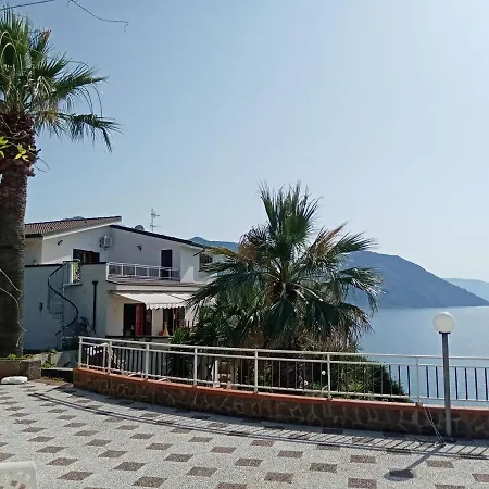 Oda ve Kahvaltı B&B Villa Skino