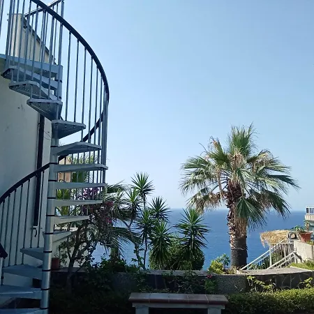 Oda ve Kahvaltı B&B Villa Skino